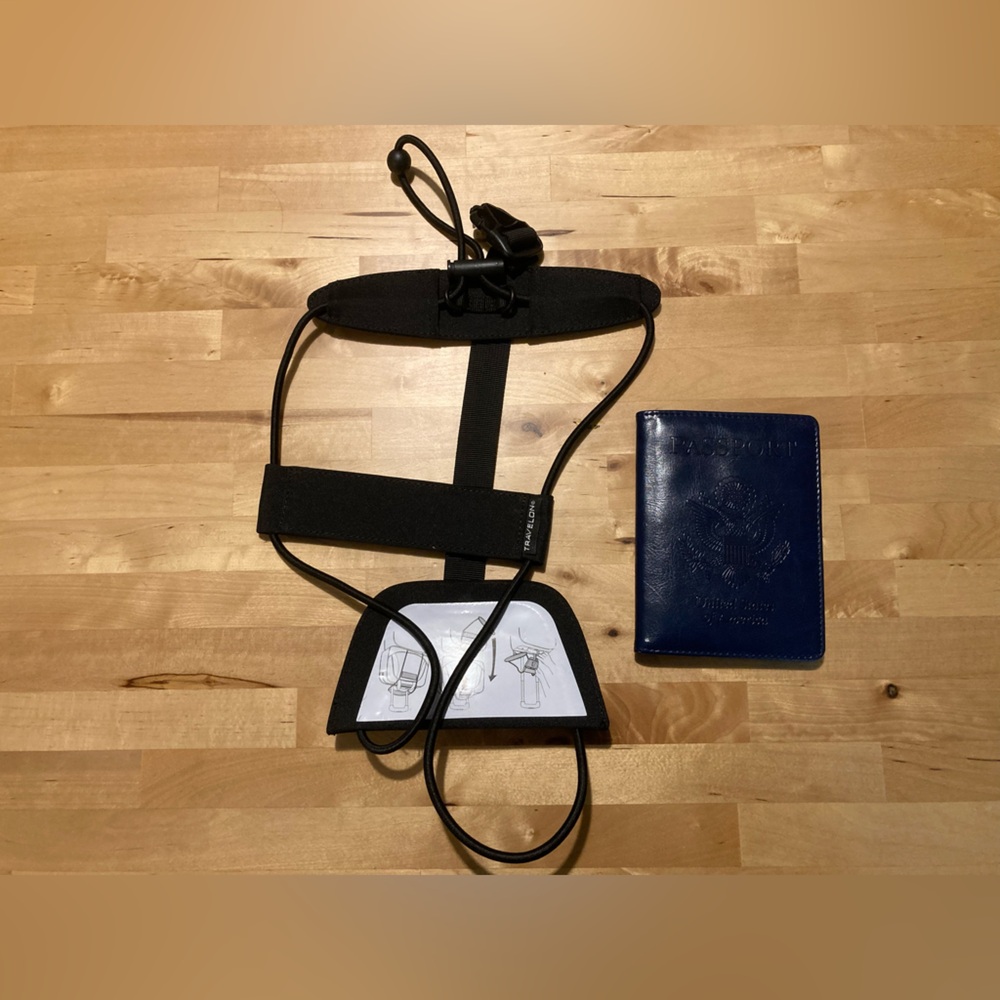 Travelon Bag Bungee+Passport Holder Navy Blue